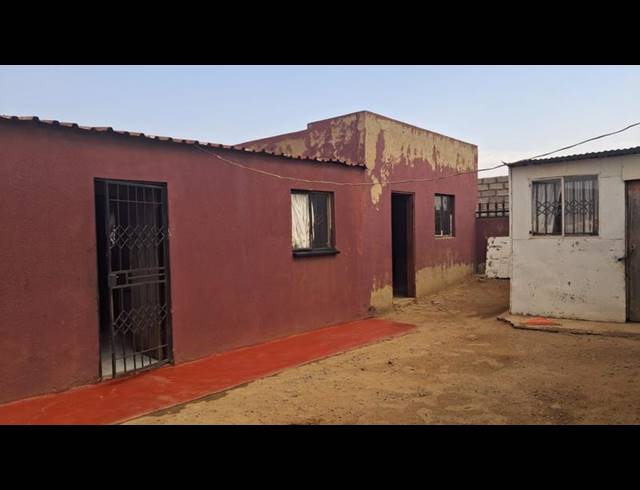 2 BEDROOM HOUSE FOR SALE IN PALM RIDGE